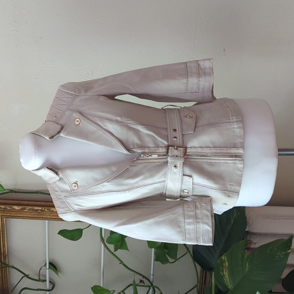 White House Black Market Belted Blazer